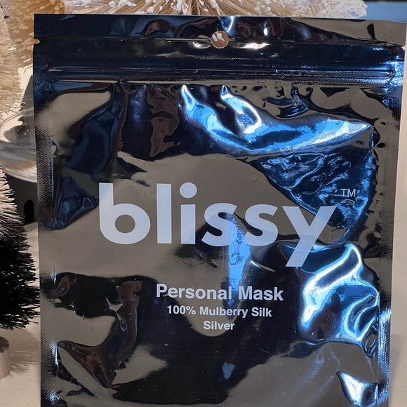 (2 Pairs) Blissy Personal Masks- face masks /Black and Silver - Picture 7 of 7